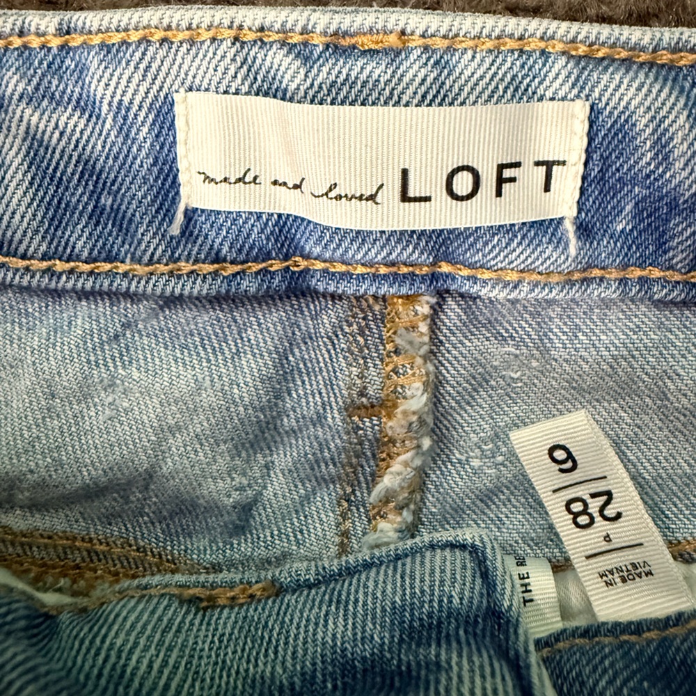 LOFT Light Blue Relaxed Straight Leg Jeans - Picture 3 of 9